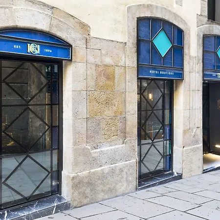 El Call Hotel