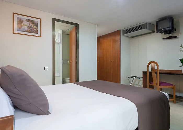 艾尔卡尔酒店 * 巴塞罗那